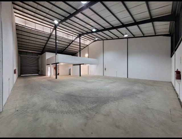 500M² WAREHOUSE TO LET IN KILLARNEY GARDENS